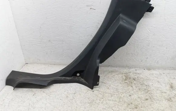 Citroen C3 (C) pillar trim 9812817777