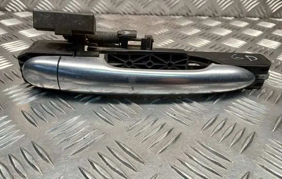 Renault Laguna II Rear door exterior handle 8200004747