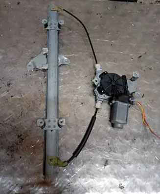 Nissan Note (E11) Front door window regulator with motor 119208