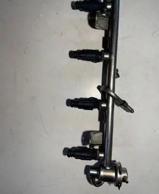 Volkswagen PASSAT B5.5 Fuel main line pipe 06B133681