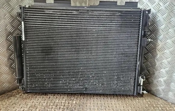 Dodge Challenger Radiator set 68236868AB