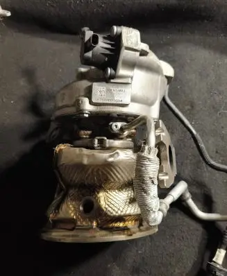 Audi A4 S4 B9 8W Turbo 06M145689J 06M145A01 18539700025