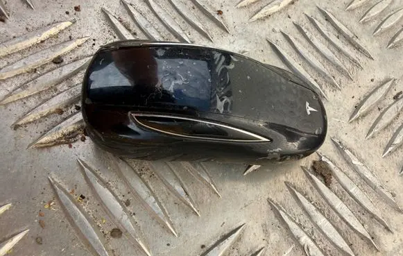 Tesla Model X Ignition key/card 