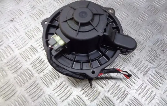 Hyundai Getz Front door blower motor F00S330024