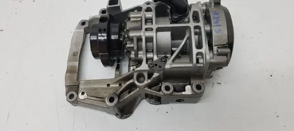 Volkswagen Polo V 6R Oil pump 04B145208G