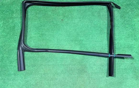 Ford Transit - Tourneo Connect Front door glass trim molding VWN3CA234A92CA35AP