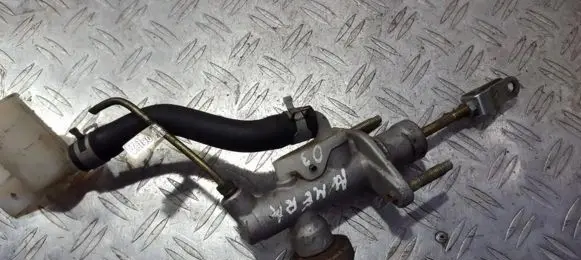 Clutch master cylinder