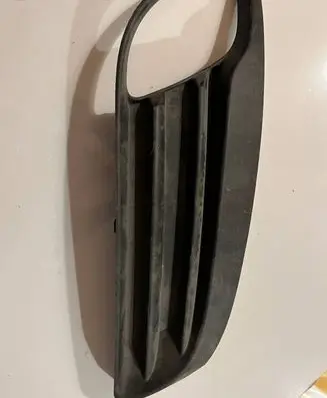 Hyundai Genesis Front bumper lower grill 865642M100