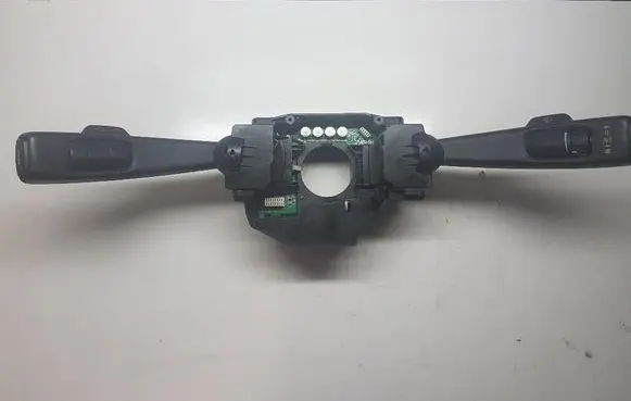 Volvo S40 Indicator stalk P30710339