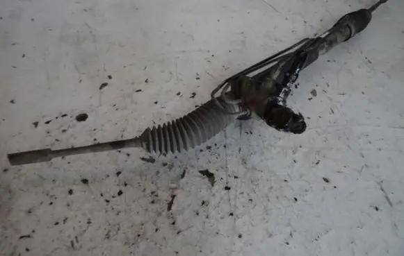 Nissan Almera N16 Steering rack