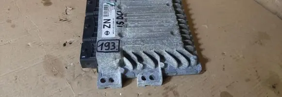 Nissan Qashqai Engine control unit/module ECU 237101449R