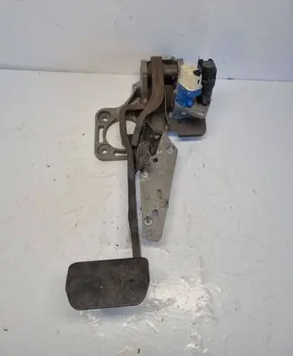 Volvo S80 Brake pedal 30643745