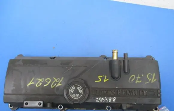 Renault Megane I Rocker cam cover 