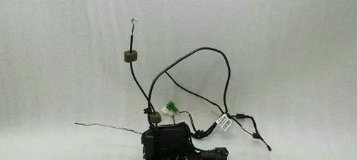 Mercedes-Benz CLS C219 Coupe door lock (next to the handle) A2197201035