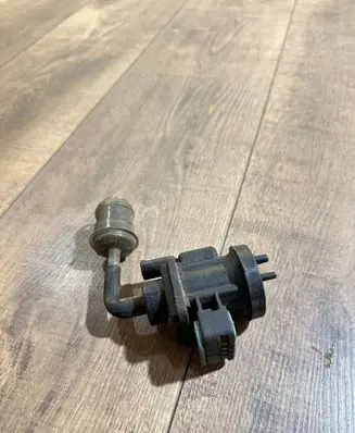 Mercedes-Benz C W203 Turbo solenoid valve 90169003