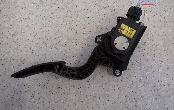 Suzuki Celerio Accelerator pedal position sensor 49400-76M40