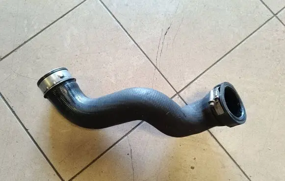 Audi A4 S4 B6 8E 8H Intercooler hose/pipe 8E0145737E