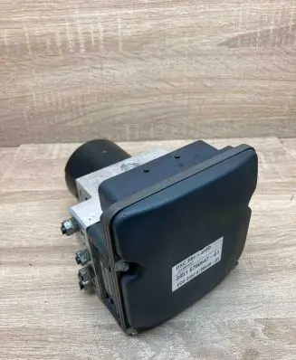 BMW 5 E60 E61 ABS Pump 6780647 6774679