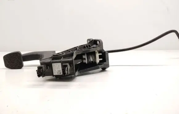 Mercedes-Benz Vito Viano W447 Clutch pedal A4472901200 20191107 0241399