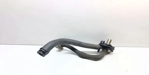 BMW 1 E82 E88 Breather/breather pipe/hose 70307814
