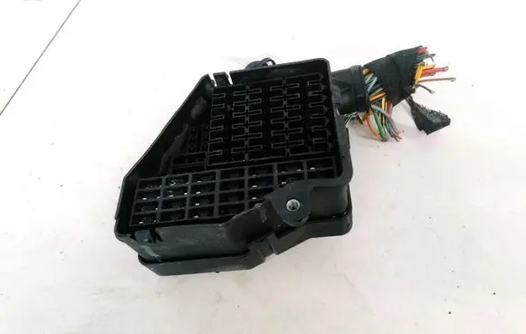Volkswagen PASSAT B5 Fuse box set
