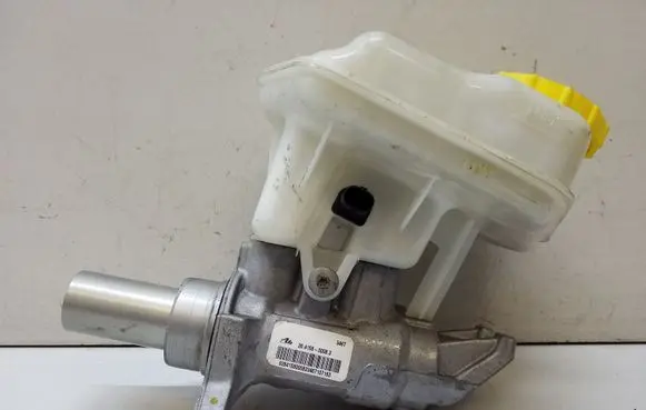 Dodge Durango Master brake cylinder 41580008