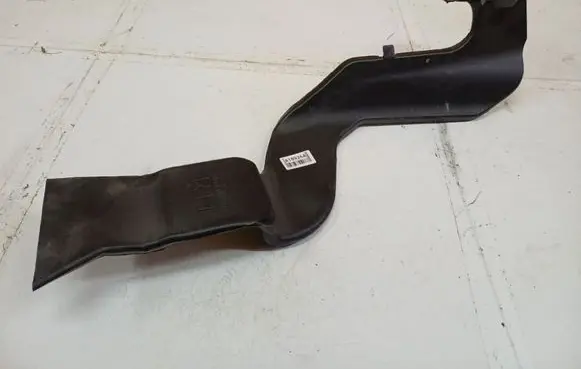 Mazda Premacy Air intake hose/pipe C10161272