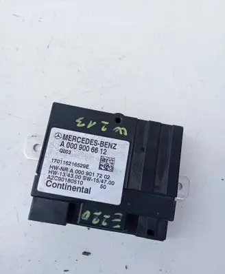 Mercedes-Benz E W213 Fuel injection pump control unit/module A0009006612 170116216529E A0009017202