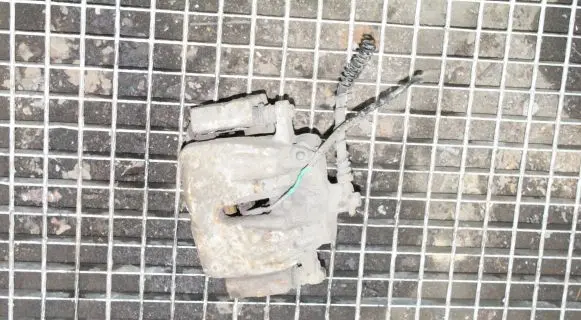 Land Rover Discovery 3 - LR3 Front brake caliper