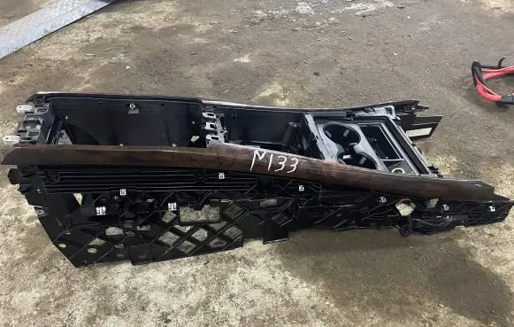 BMW X5 E70 Center console 0117821 T0027635 T9120018