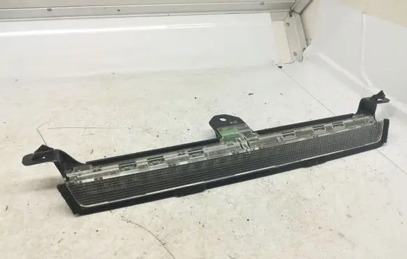 Volvo V70 Third/center stoplight 9154505