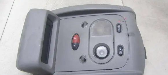 Renault Master III Headlining lighting console trim 8200817413