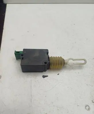 Audi A6 Allroad C5 Central locking motor 4B9962115
