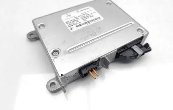 Mercedes-Benz C W203 Bluetooth control unit module A2118701885 DM60131505 UH06MM01FC