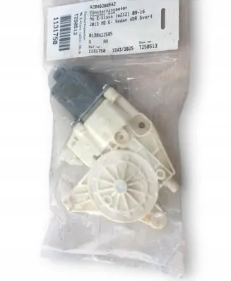 Mercedes-Benz E W212 Front door window regulator motor A2048200542