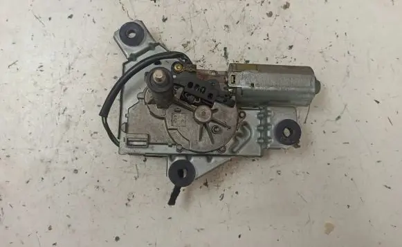 Mitsubishi Carisma Wiper motor