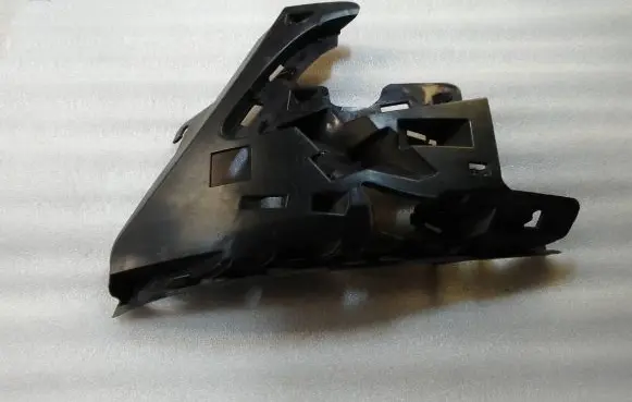 Volvo S60 Front bumper mounting bracket 31323425