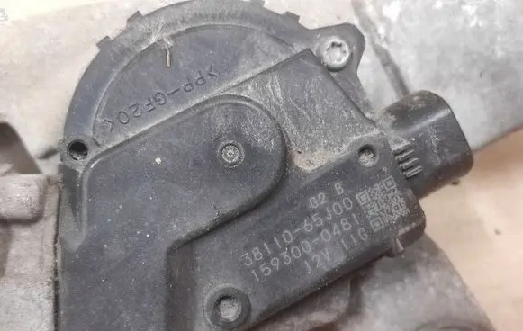 Suzuki Grand Vitara II Front wiper linkage and motor 3811065J00 1593000481
