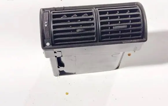 Audi A6 S6 C4 4A Dash center air vent grill 4a1820902
