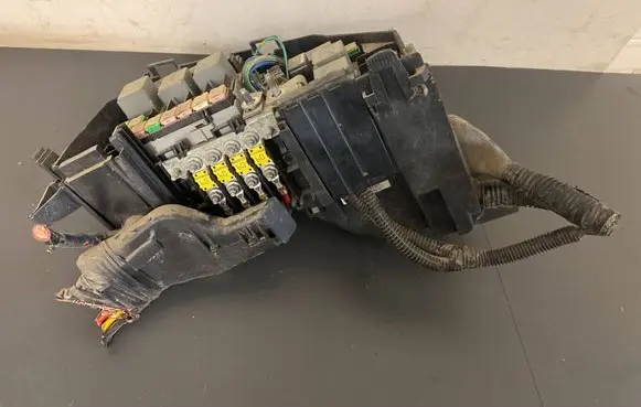 Ford Mondeo MK IV Fuse box set 6G9T14A067AB 6g9t14a067ab