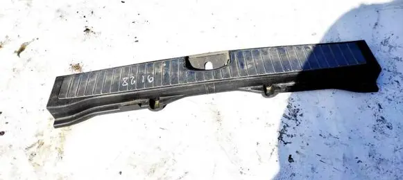 Other trunk/boot trim element