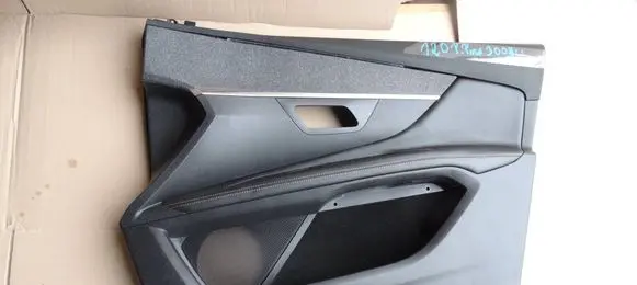 Peugeot 3008 II Front door card panel trim 