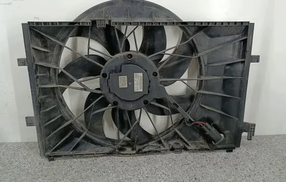Mercedes-Benz C W203 Electric radiator cooling fan