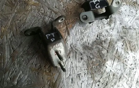 Honda Jazz Rear door hinge set 