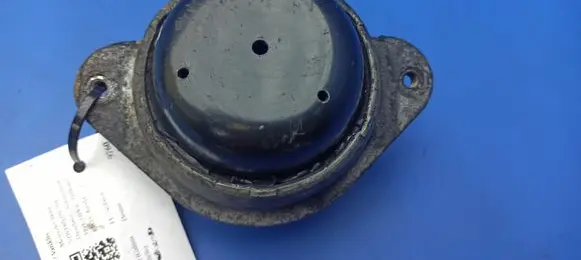 Mercedes-Benz S W140 Engine mount bracket 1242402617