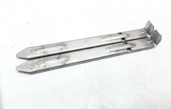 Volvo V70 Headlight/headlamp mounting bracket 30678340