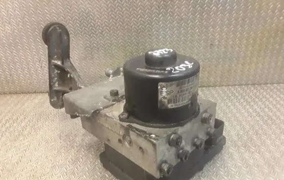 Mercedes-Benz C W203 ABS Pump 0034319412 2095450232