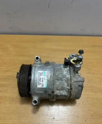 Land Rover Range Rover Sport L494 Air conditioning (A/C) compressor (pump) 8W8319D629AC