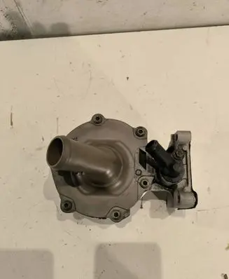 Jaguar X-Type Water pump XS7Q8A578