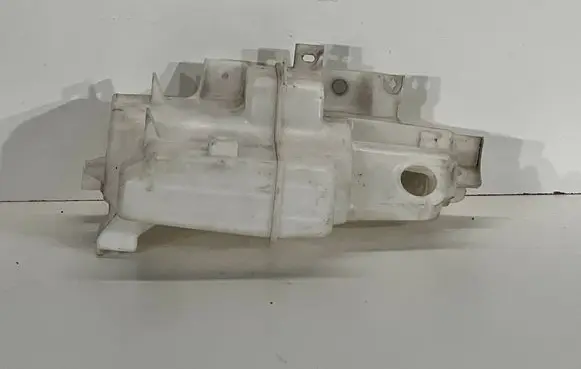 Mazda CX-5 Windshield washer fluid reservoir/tank KD3567480